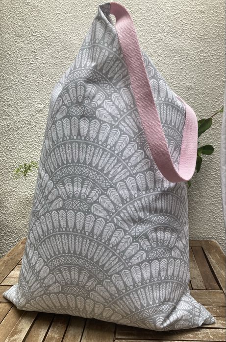 Almofada/Puff para Praia, Piscina ou Jardim - NOVA
