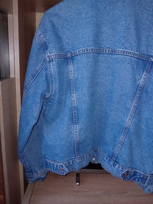 Kurtka jeansowa damska Stradivarius