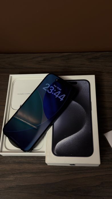 Sprzedam iPhone 15 Pro 128GB Stan bardzo dobry!