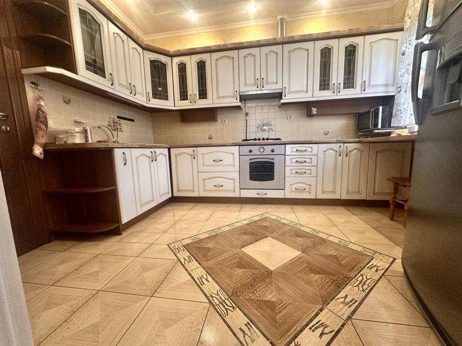 Професійне прибирання квартир,будинків,офісів,складськиких та інших