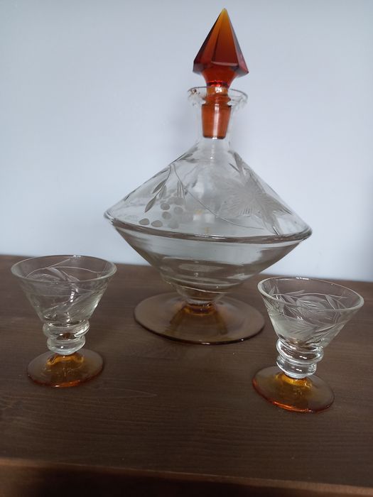 Karafka Art Deco plus dwa kieliszki