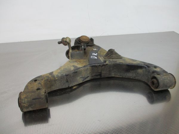 Braço de suspensão frente direito NISSAN NP300 Navara Pick Up (D40)