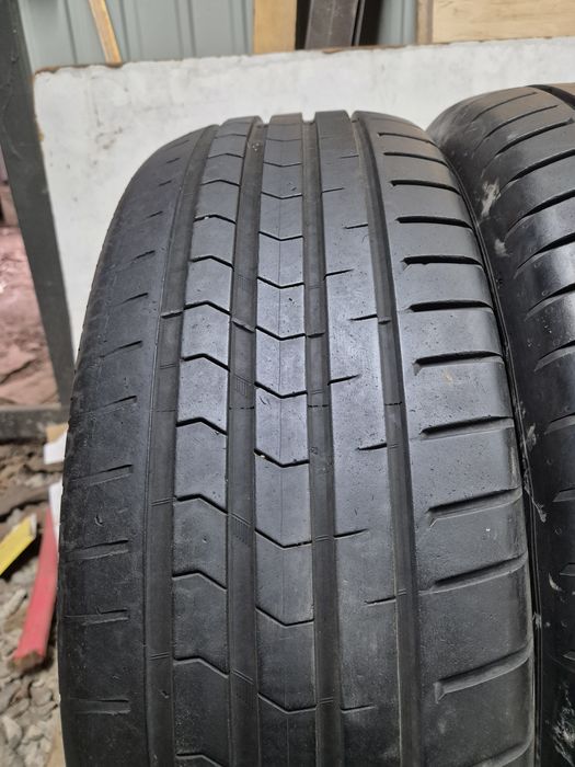 Шини 235/55/19, Vredestein,  (180)