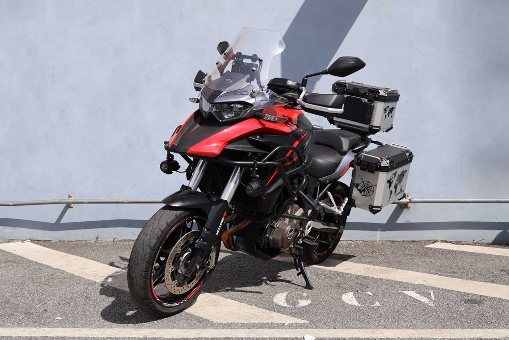 QJ SRT 700 de 2024