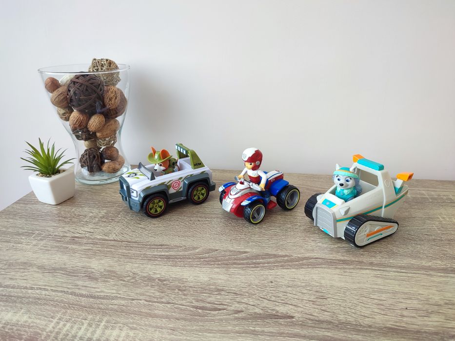 Щенячий патруль машинки героїв з щенятами