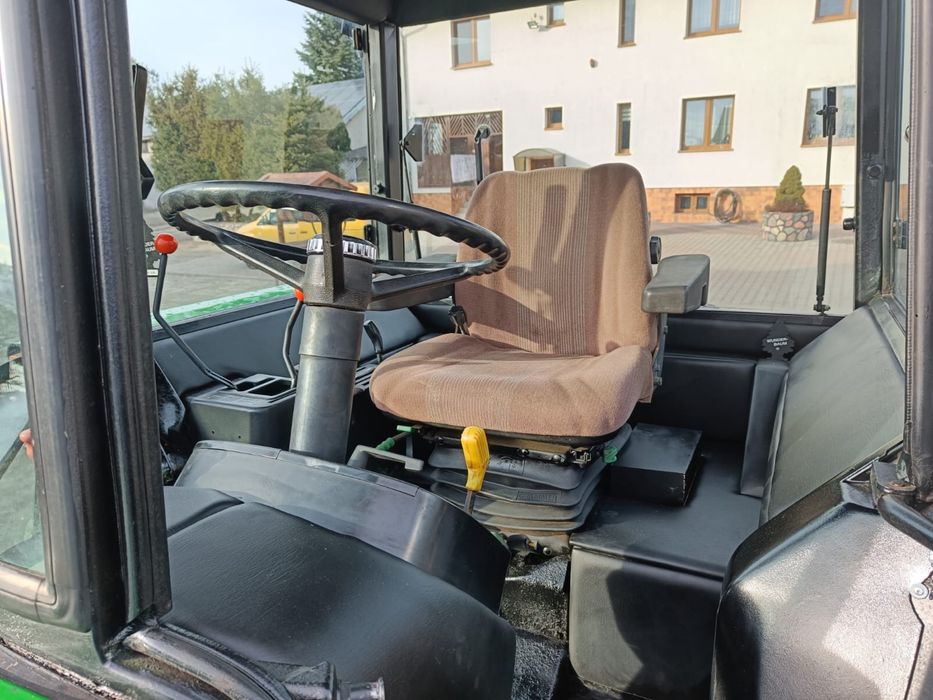 Ciągnik John deere 3140