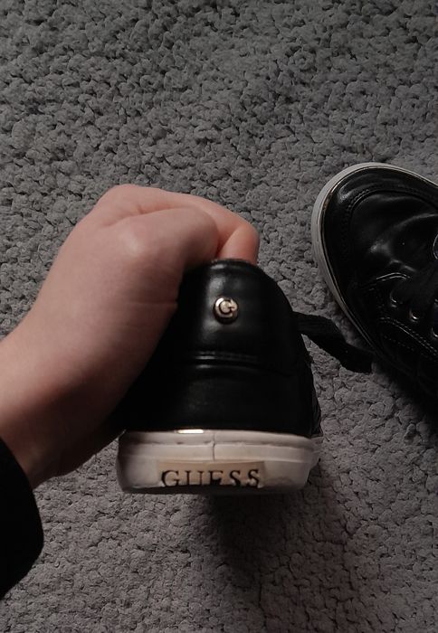 Damskie tenisówki Guess