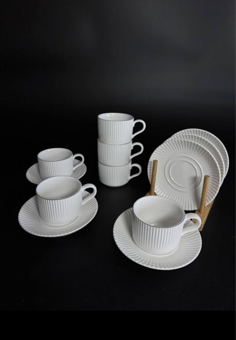 Чайний сервіз на 12 предметів