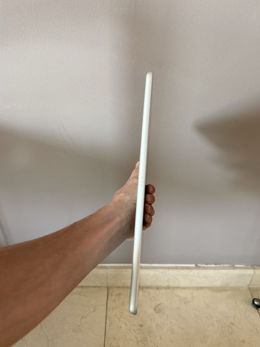 Apple Ipad 9th geração como novo