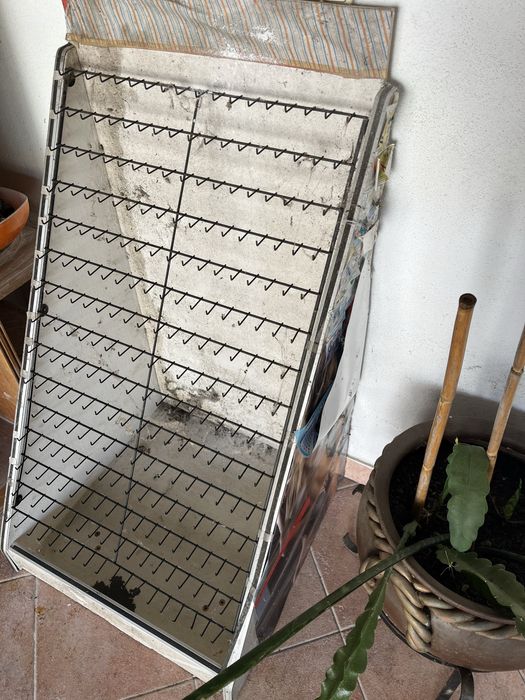 Expositor/Suporte para arrumação