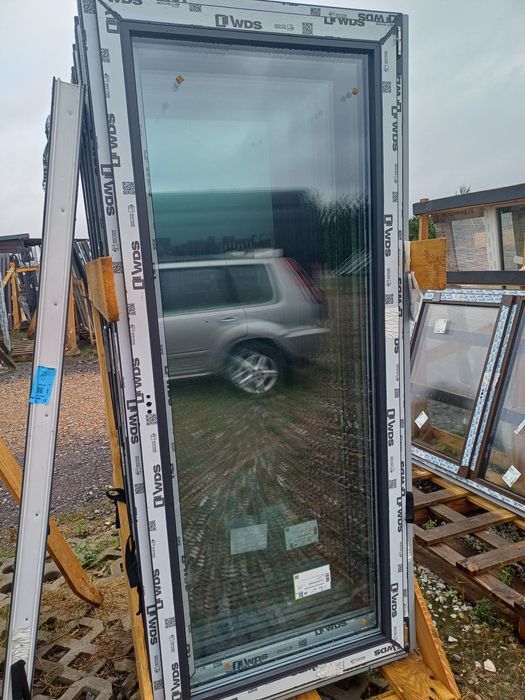 Okno balkonowe 90x210 trzyszybowe antracyt/ złoty dąb