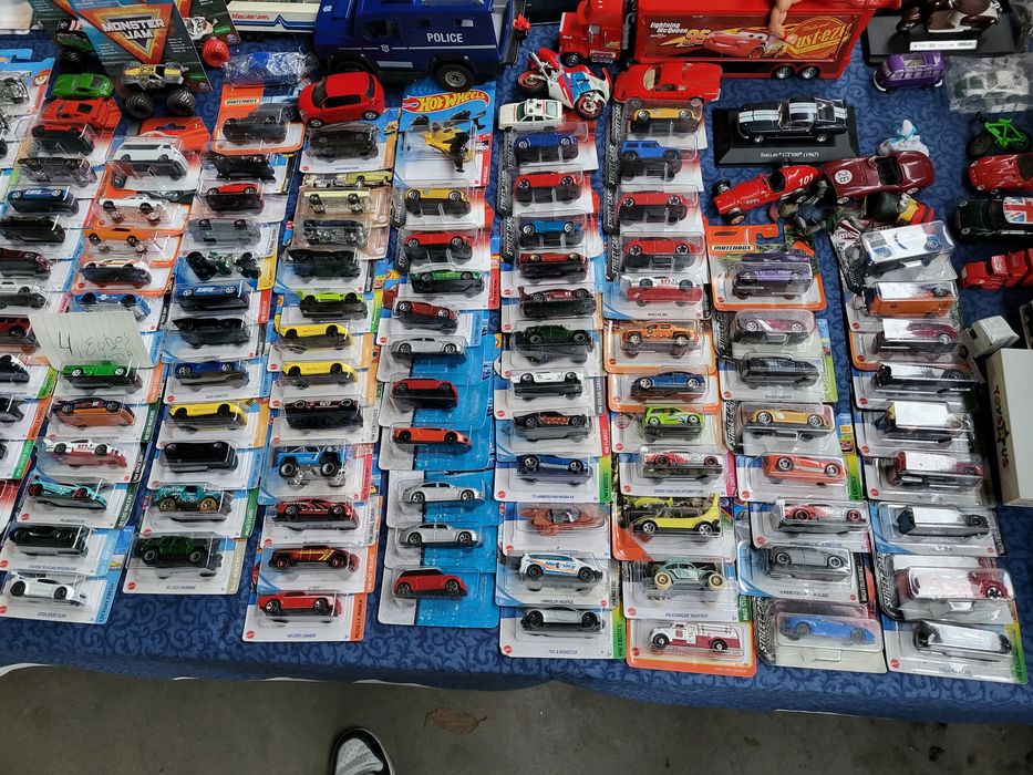 Miniaturas automóveis hot wheels, matchbox majorette