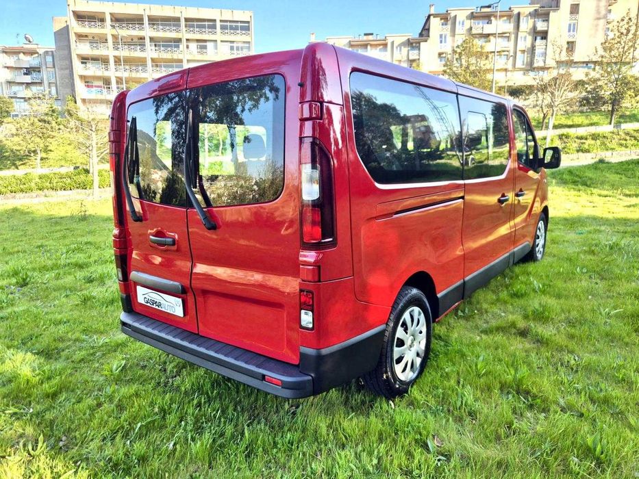 Renault Trafic 1.6 dci L2 (longa) 9 LUGARES
