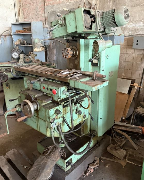 Фрезерні верстат 6р80ш6720,6р12п,6м12к,вм131,вм127,67к25,6р13,6р82ш