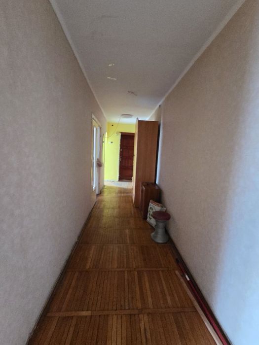 Терміновий продаж трикімнатної квартири.