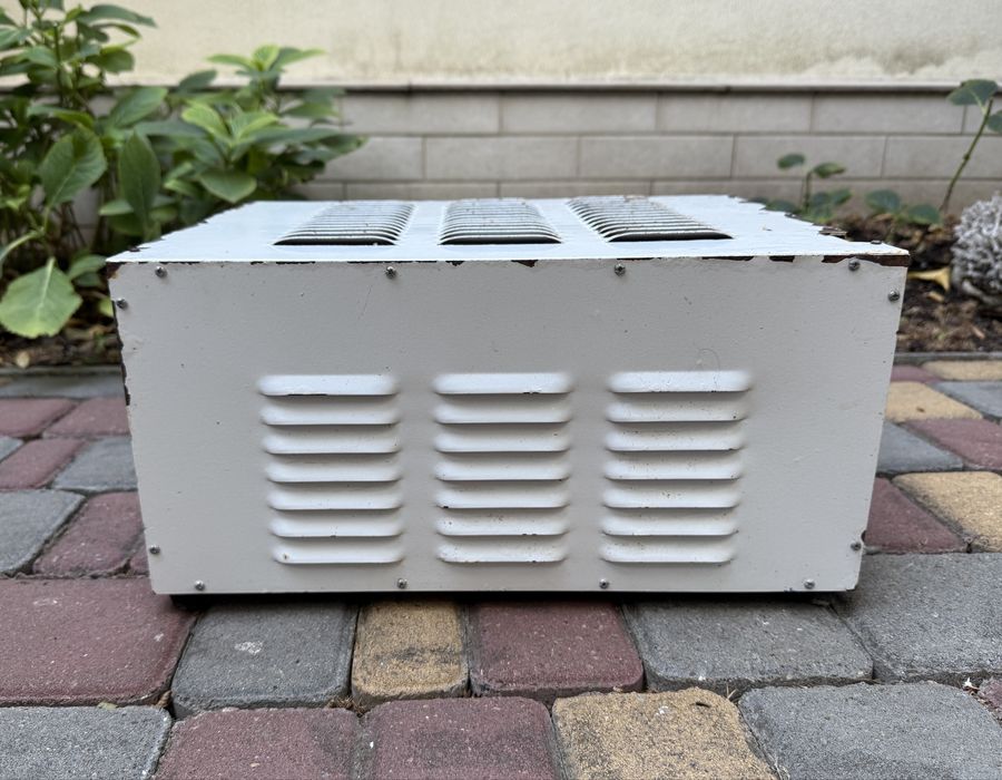 Стабилизатор напряжения 5КвТ