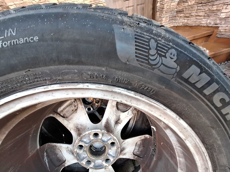 Lexus NX I opony z felgami 225/60/18