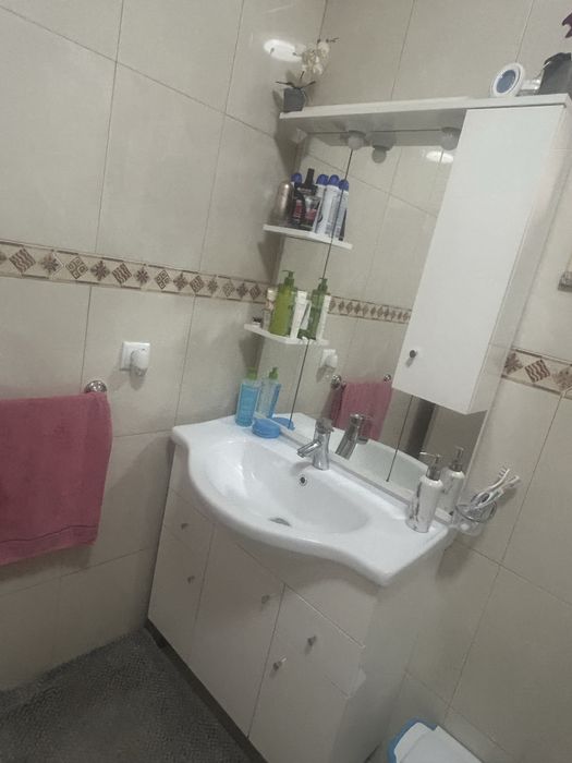 Vende se casa de banho completa
