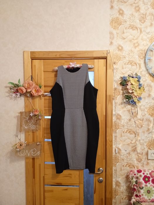 Сукні жіночі,кофти,піджаки