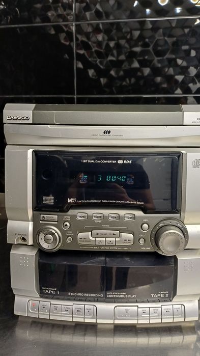 Музикальний центр