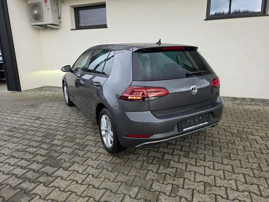 Volkswagen Golf LIFT * Full LED * klimatronic * PDC  *