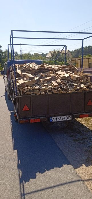 Продам дрова обапол сосна порізані, сухі. Ціна 1100грн.1 метр. куб.