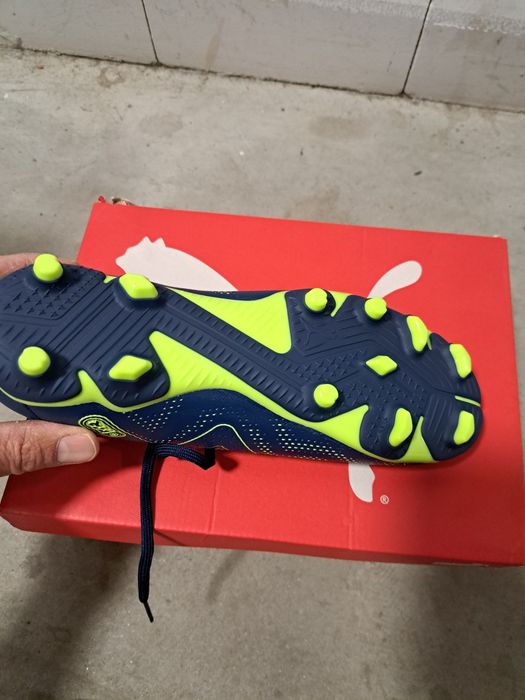 Buty piłkarskie, korki Future Play MG Puma