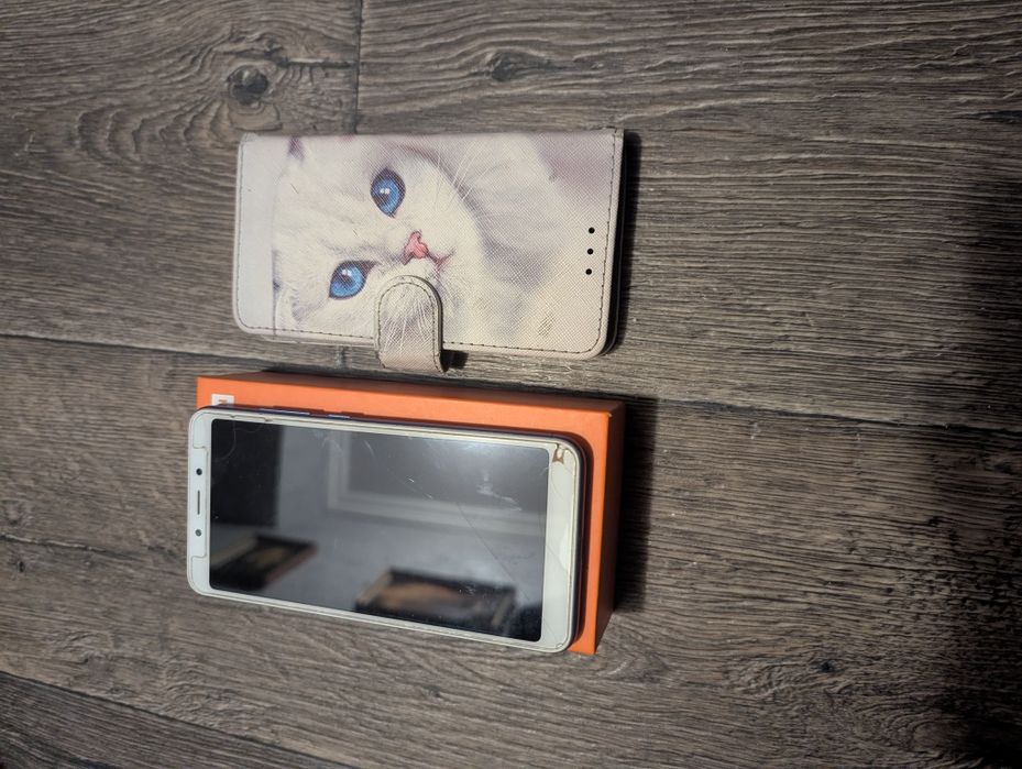 Телефон мобільний