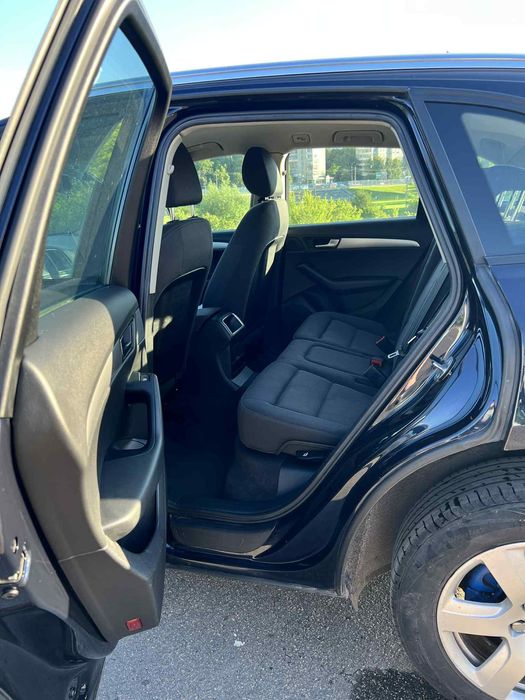 Ауді q5 2010 року 2.0 дізель автомат