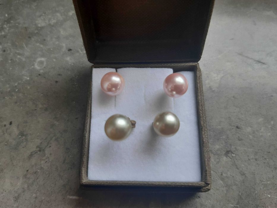 2 pares brincos pérolas e prata, nunca usados