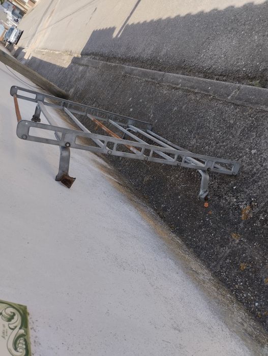 Porta bagagens para tejadilho do carro