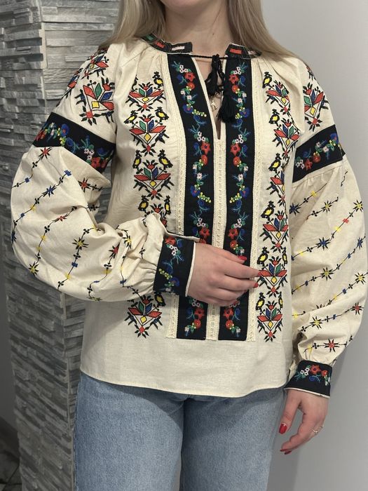 Жіночі вишиті сорочки , від S до L