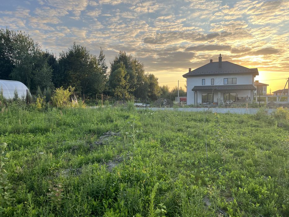 Ділянка під житлову забудову в передмісті Львова,с.Басівка-Годовиця