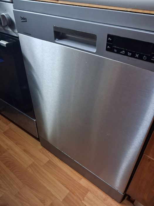 Посудомийка BEKO DFN26423X шириною60 см