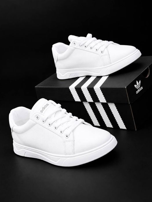 Кроссовки Adidas мужские класические красовки адидас Адидас кроссовки чисто белые Мягкие кросивки адидас