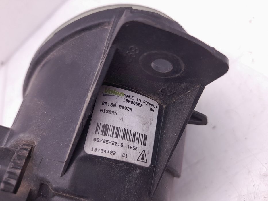 Farol nevoeiro frente direito NISSAN Juke (F15)