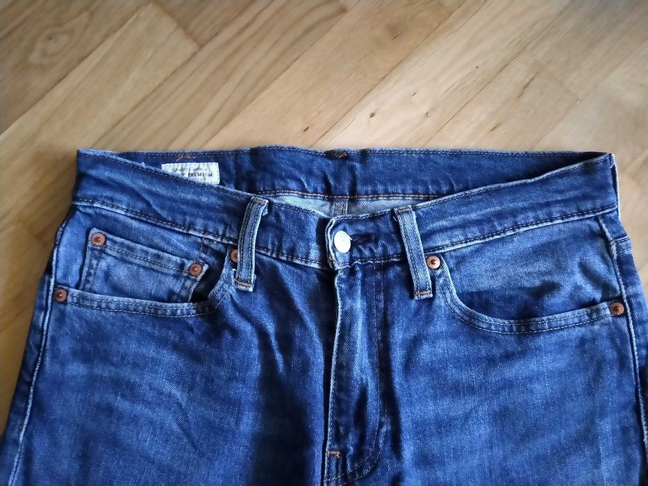 Jeansy męskie oryginalne firmy Levis, niebieskie, Stan BDB