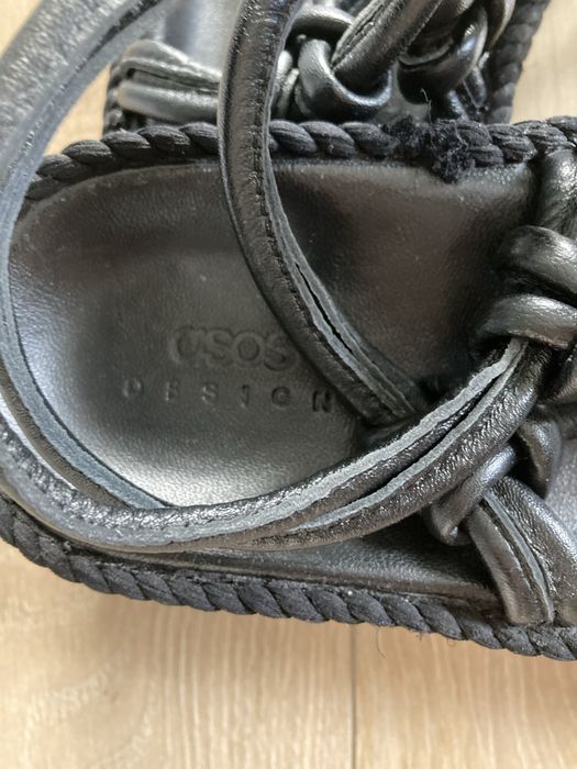 Sandaly asos wiazane