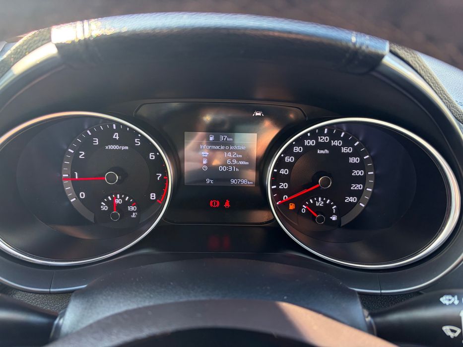 Samochód osobowy Kia Ceed
