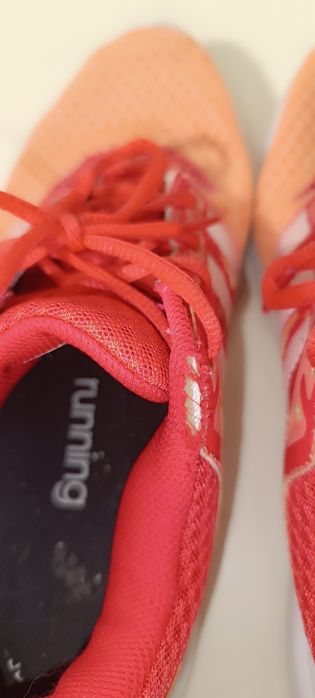 Sapatilha Adidas vermelho