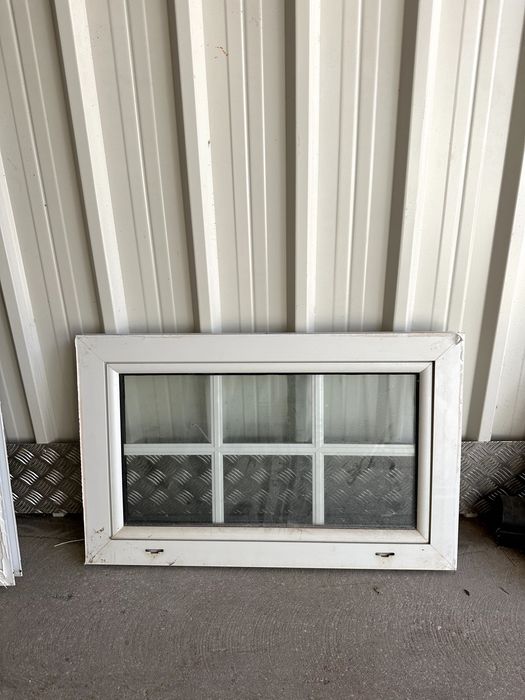 Janela de alumínio Technal  + vidro duplo + rede mosquiteira