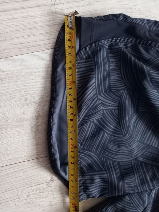 Продам шорты Asics