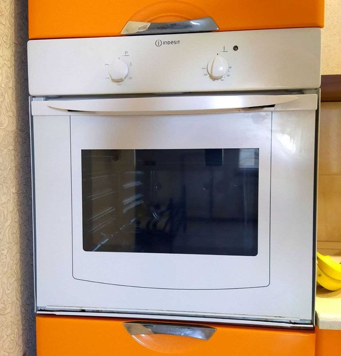 Духовой шкаф Indesit. Только самовывоз в Одессе