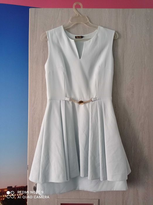 Sukienka w kolorze baby blues