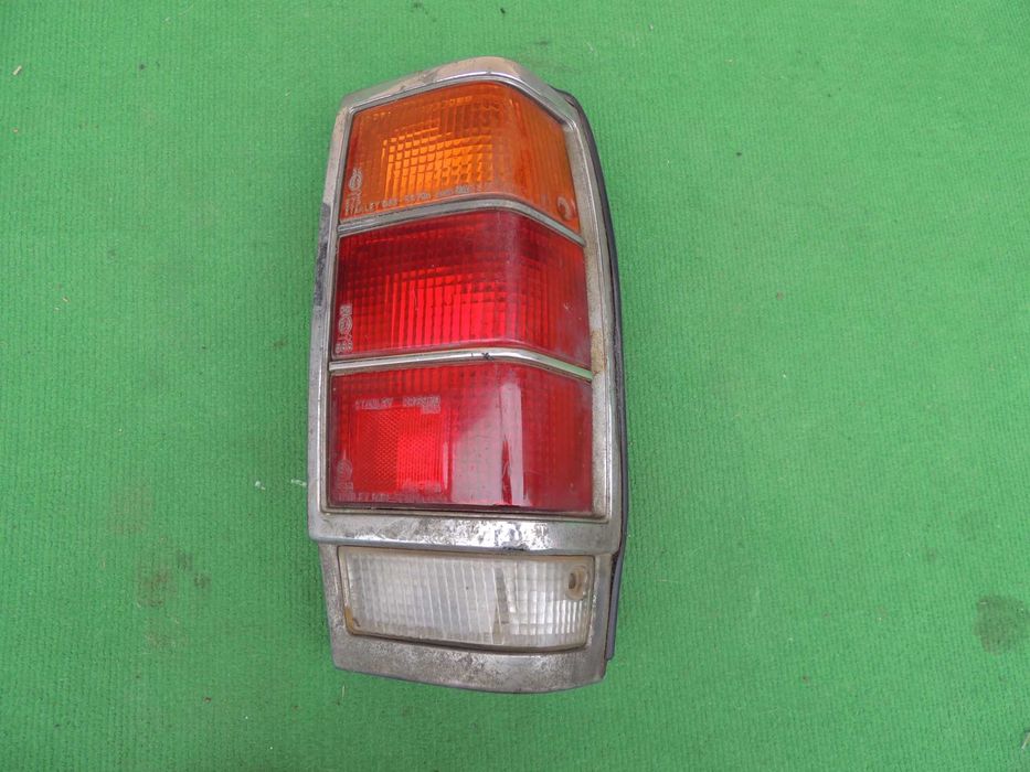 Lampa tył tylna prawa europejska Mazda 929 KOMBI 79-82