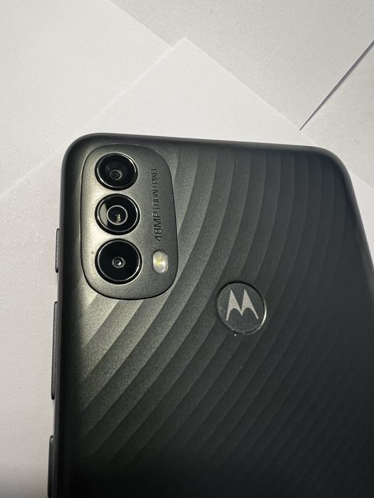 Smartfon Motorola Moto E40 4/64GB | Ekran 90Hz | Bateria 5000 mAh | Stan Bardzo dobry