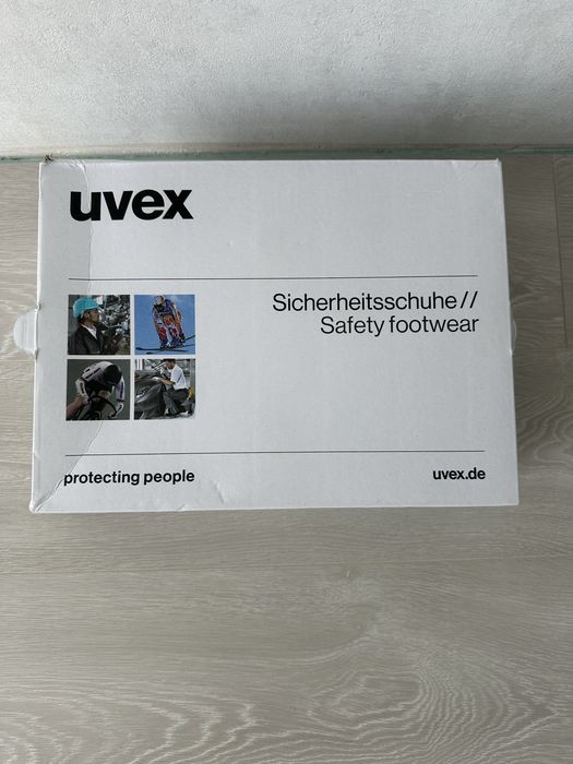 Рабочие защитные ботинки uvex