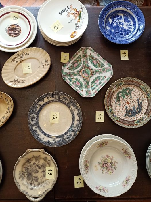 Louça - pratos e travessas