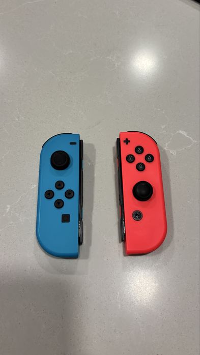 Nintendo Switch OLED V2 – Excelente estado + acessórios