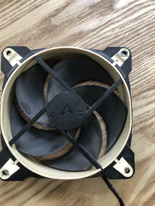 Arctic BioniX P120 - Ventoinha Computador